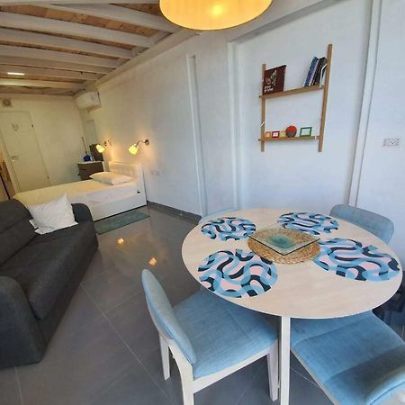 Agas Holiday Apartments - Gai Boutique Тиберия Екстериор снимка